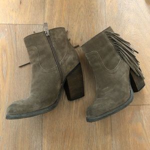 Sbicca fringe boots